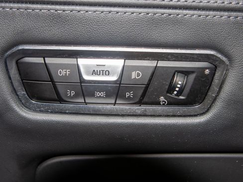 Used 2022 BMW X5 M w/ Competition Package 2 image 26