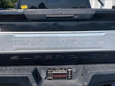 Certified 2017 Ford F250 Platinum w/ FX4 Off-Road Package AWD/4WD image 8