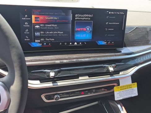 New 2027 BMW X6 xDrive40i w/ Climate Comfort Package AWD/4WD image 13