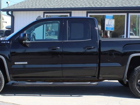 Used 2017 GMC Sierra 1500 SLE w/ SLE Value Package image 2