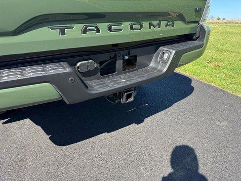 Used 2021 Toyota Tacoma TRD Sport w/ Advanced Technology Package image 24