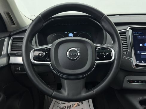 Used 2016 Volvo XC90 T6 Momentum w/ Vision Package image 25