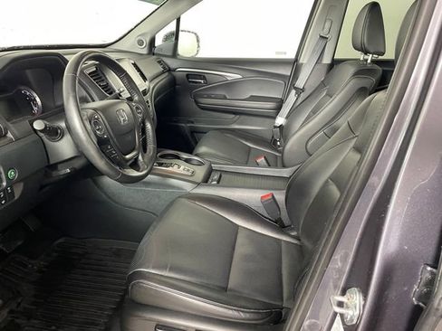 Used 2023 Honda Ridgeline RTL-E image 2
