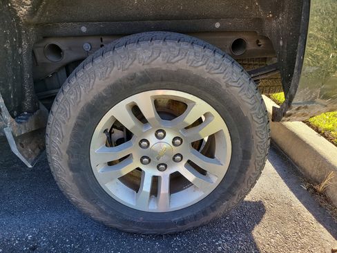 Used 2018 Chevrolet Silverado 1500 LT w/ All Star Edition image 8