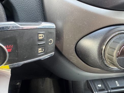 Used 2018 Chevrolet Colorado Z71 image 18