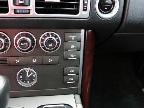 Used 2011 Land Rover Range Rover HSE AWD/4WD image 25