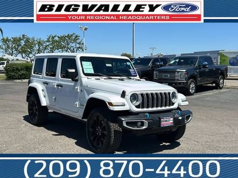 Used 2024 Jeep Wrangler Unlimited Sahara AWD/4WD image 1