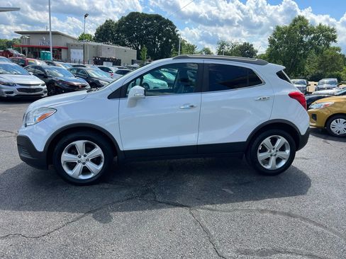 Used 2016 Buick Encore FWD image 2