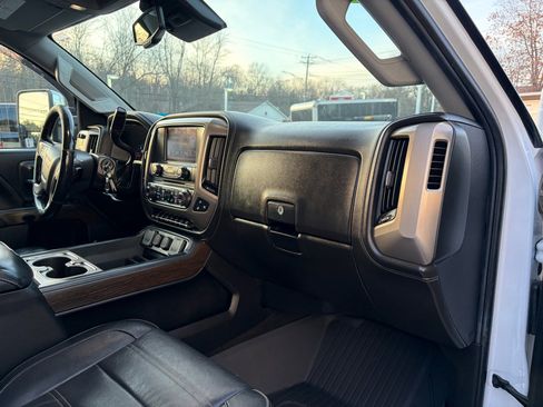 Used 2018 GMC Sierra 3500 Denali w/ Duramax Plus Package image 52