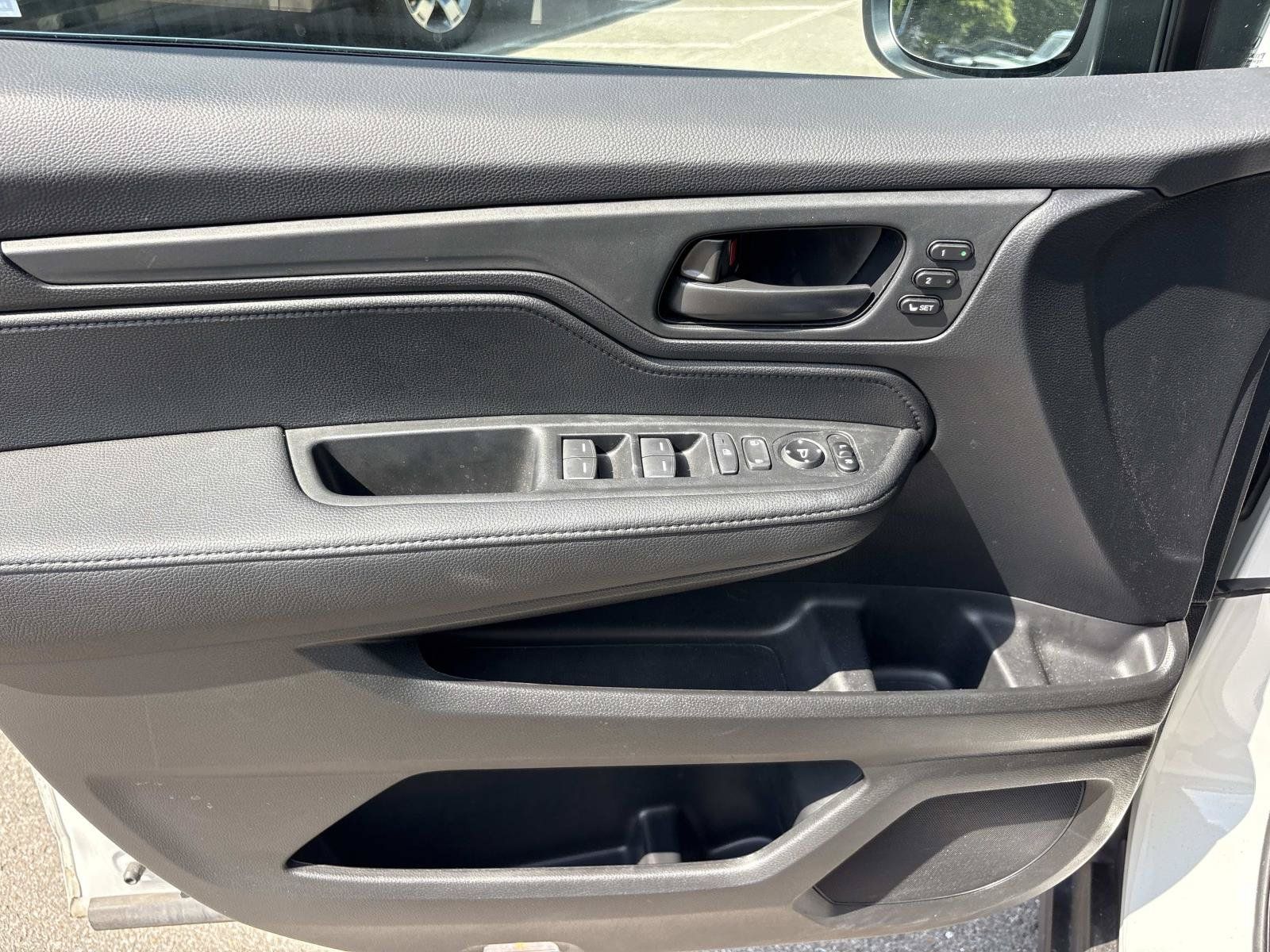 Used 2026 Honda Odyssey EX-L image 12