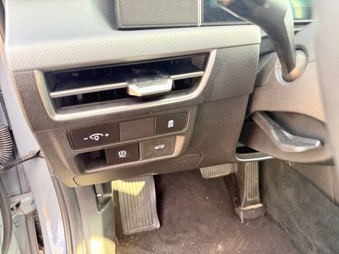 Used 2025 Hyundai Sonata SEL FWD image 17