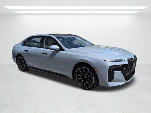 New 2026 BMW i7 eDrive50 w/ M Sport Package RWD image 2