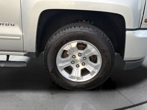 Used 2017 Chevrolet Silverado 1500 LT w/ All Star Edition AWD/4WD image 30