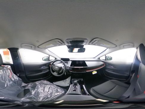 New 2026 Toyota Prius Plug-In Hybrid FWD image 33