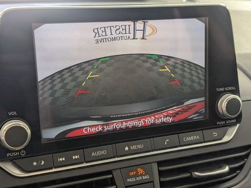 Used 2025 Nissan Altima 2.5 SV FWD image 22