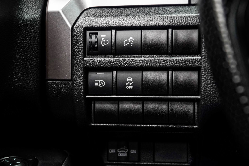 Used 2024 Toyota Tacoma SR5 RWD image 33