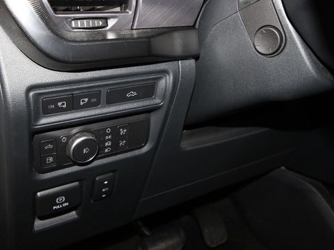 Used 2021 Ford F150 Platinum w/ Equipment Group 701A High image 11