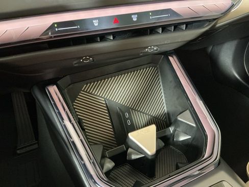 Certified 2025 BMW X3 xDrive30i w/ Convenience Package image 11