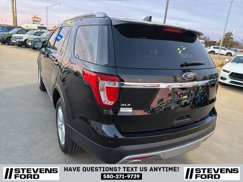 Used 2017 Ford Explorer XLT w/ Equipment Group 202A image 7