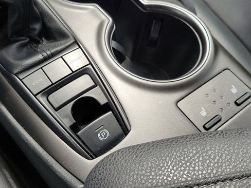 Used 2023 Toyota Camry XSE image 28