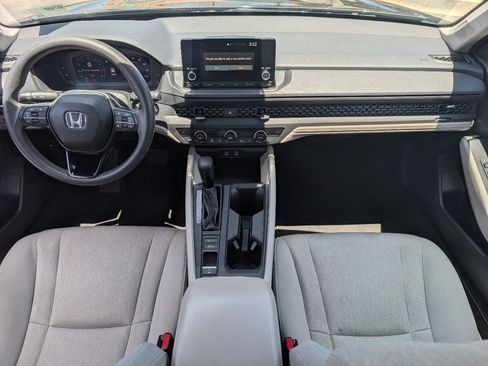 Used 2023 Honda Accord EX image 4