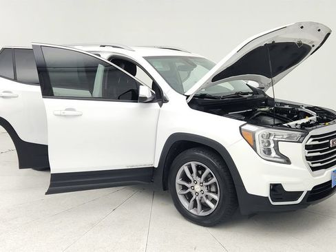 Used 2023 GMC Terrain SLT FWD image 9