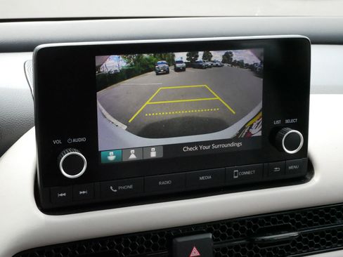 Certified 2023 Honda HR-V LX image 29