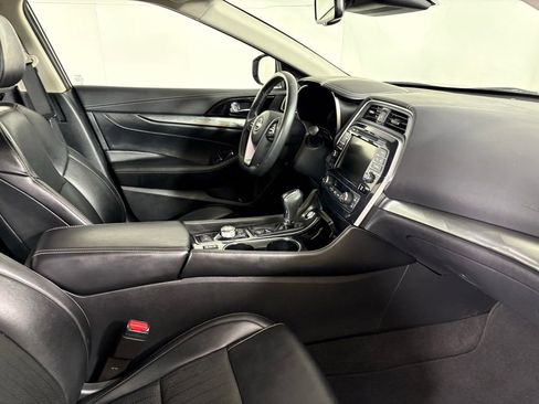 Used 2023 Nissan Maxima SV w/ Floor Mat Group image 17