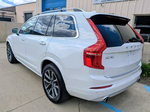 Used 2019 Volvo XC90 T5 Momentum w/ Advanced Package AWD/4WD image 3