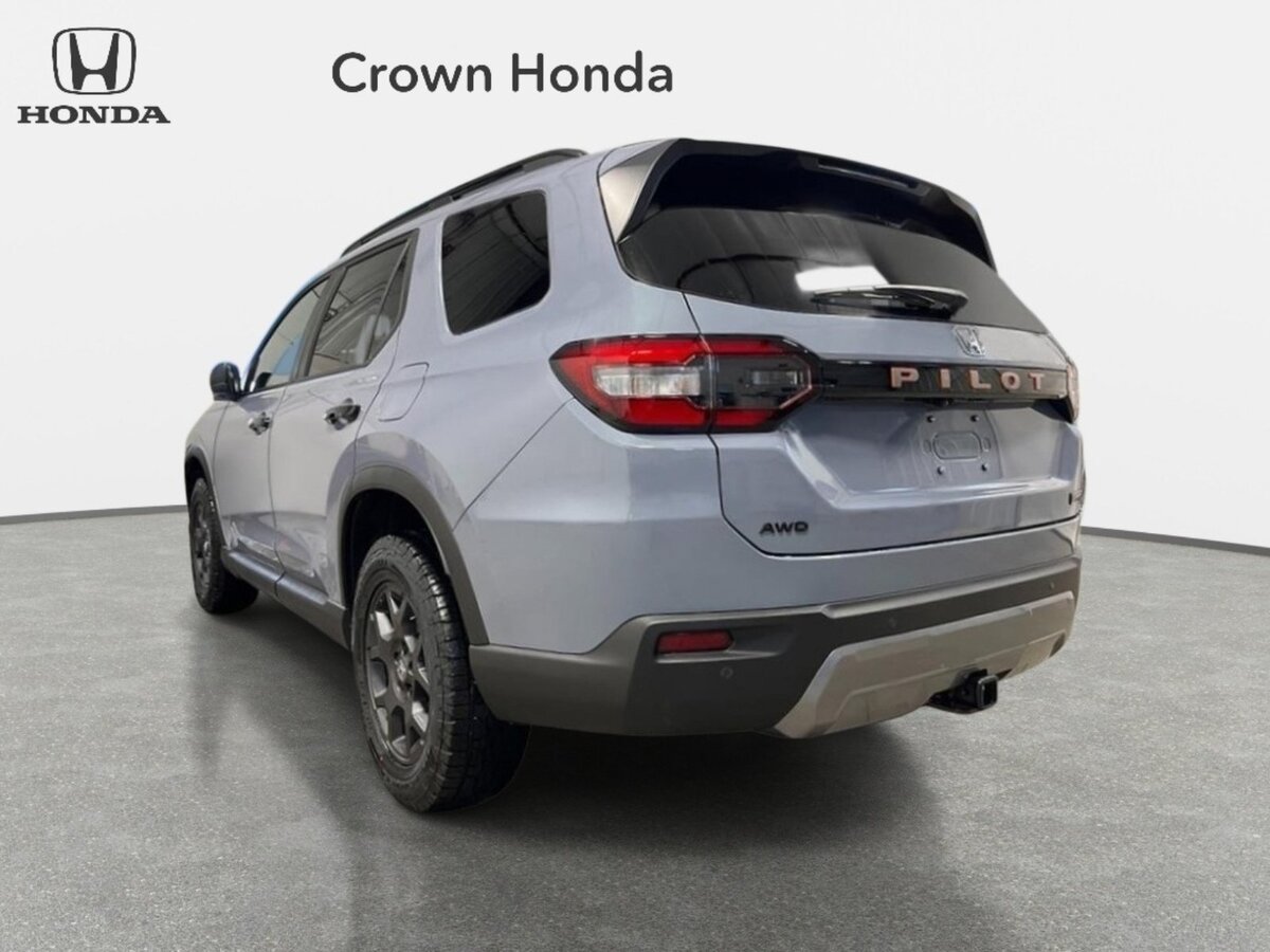 New 2026 Honda Pilot TrailSport image 3