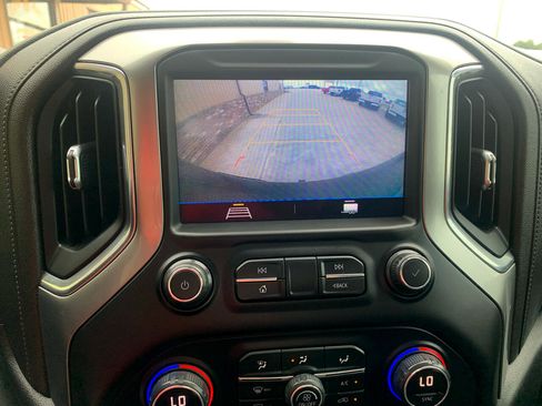 Used 2019 Chevrolet Silverado 1500 LT w/ Texas Edition image 29