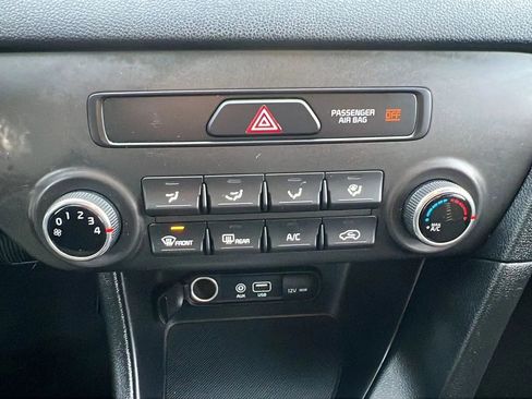 Used 2018 Kia Sportage LX image 18