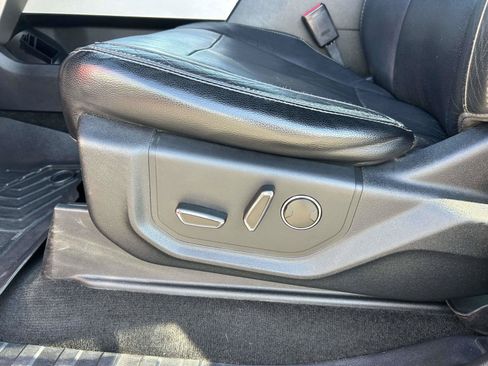 Used 2015 Ford F150 Lariat AWD/4WD image 17