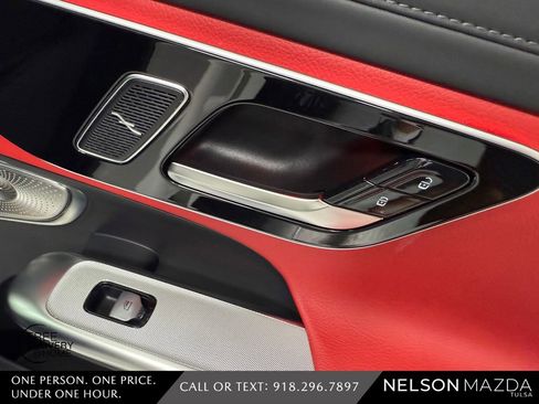 Used 2024 Mercedes-Benz GLC 43 AMG 4MATIC image 41