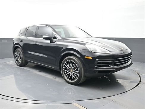Used 2020 Porsche Cayenne image 25