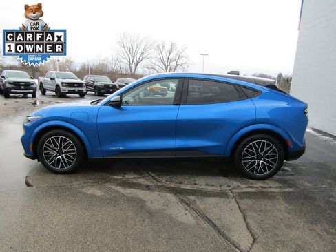 Used 2025 Ford Mustang Mach-E Premium image 2