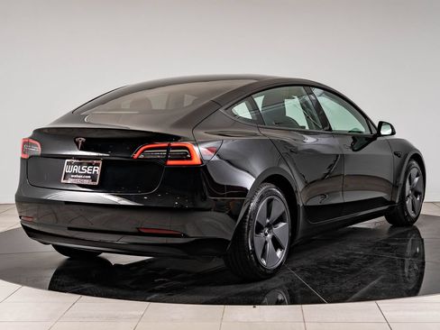 Used 2023 Tesla Model 3 Standard Range RWD image 10