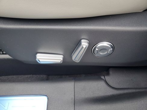 New 2026 Lincoln Nautilus Premier w/ Equipment Group 102A image 12