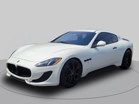 Used 2013 Maserati GranTurismo Sport RWD image 7