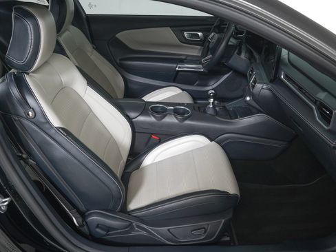 Used 2024 Ford Mustang GT Premium RWD image 9