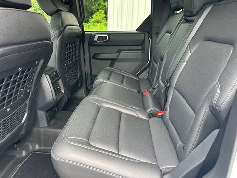 Used 2025 Ford Bronco Badlands AWD/4WD image 21