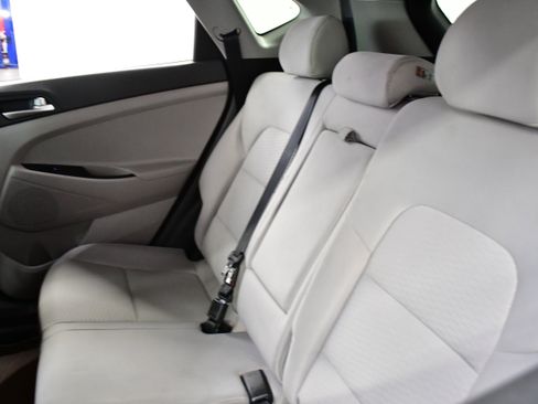 Used 2019 Hyundai Tucson SE FWD image 11