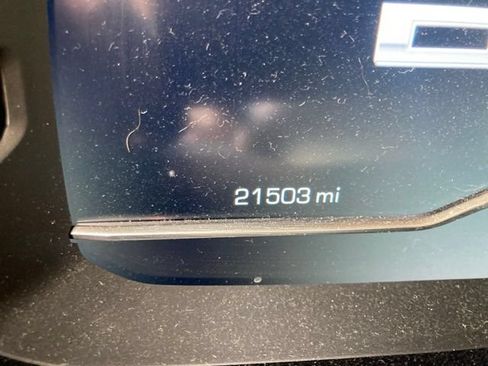 Used 2024 GMC Yukon Denali AWD/4WD image 5