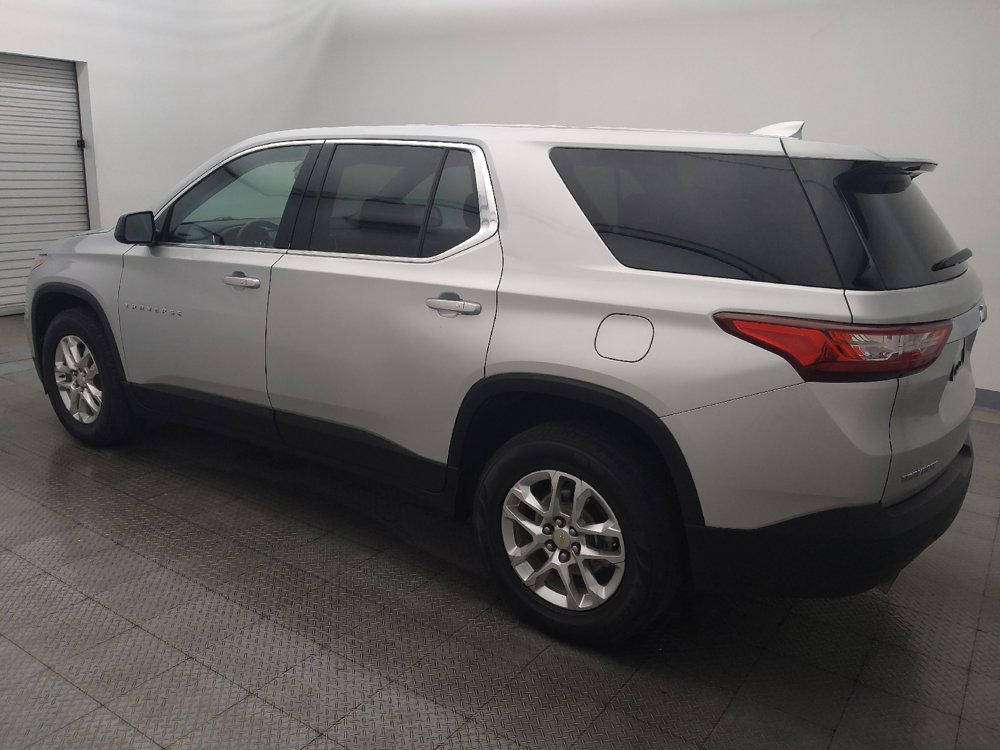 Used 2020 Chevrolet Traverse LS FWD image 3