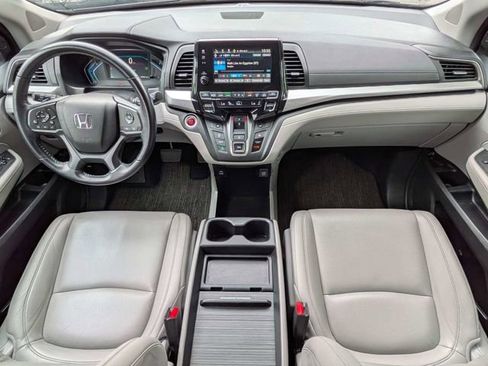 Used 2024 Honda Odyssey EX-L image 16