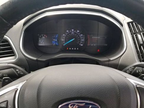 Used 2019 Ford Edge Titanium w/ Equipment Group 301A AWD/4WD image 25