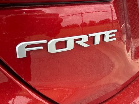 Used 2024 Kia Forte LXS FWD image 10
