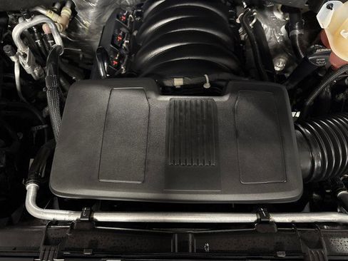 Used 2024 GMC Yukon SLT w/ SLT Luxury Package image 33