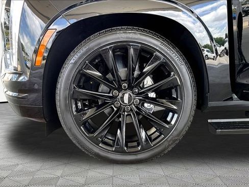 New 2026 Cadillac Escalade Platinum Sport w/ LPO, ONYX Package AWD/4WD image 13