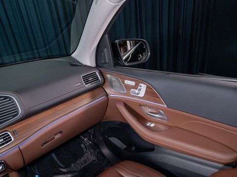 New 2026 Mercedes-Benz GLS 450 4MATIC image 24